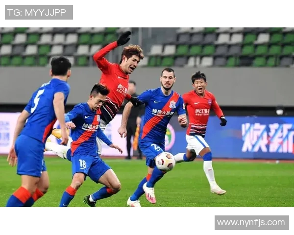 成都羽毛球队战术争议引发热议球迷与专家各抒己见探讨未来发展方向 成都羽毛球队战术争议引发热议球迷与专家各抒己见探讨未来发展方向