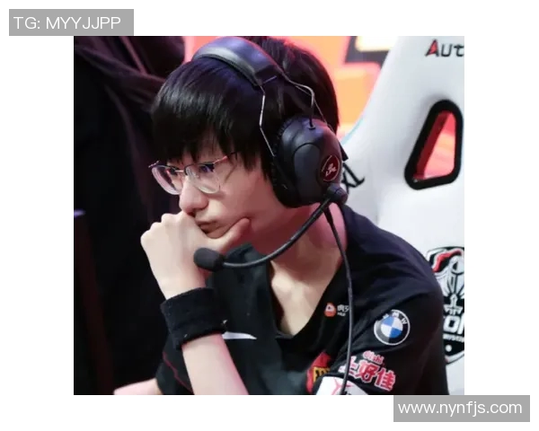 王者荣耀评论:深入分析FPX在比赛中的控制策略与失误表现 王者荣耀评论:深入分析FPX在比赛中的控制策略与失误表现