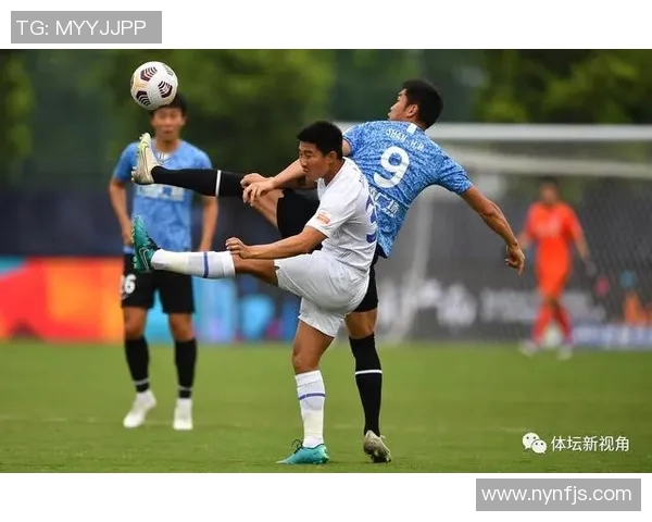 武汉足球队在邀请赛中的团队协作表现分析与点评 武汉足球队在邀请赛中的团队协作表现分析与点评