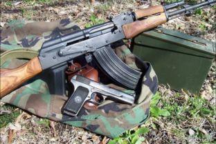 中国国产56式冲锋枪视频,传奇武器背后的故事与辉煌